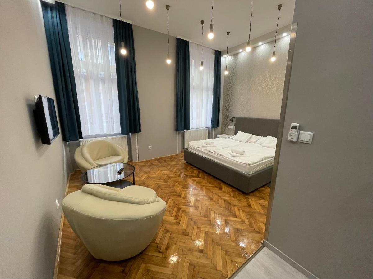 W19 Apartments Мишкольц Экстерьер фото